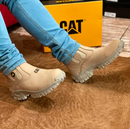 Kit Bota para Hombre Adventure de Piel Genuina con Plantilla Ortopédica +4 REGALOS: Sombrero, Cinturón, Cartera y Vaso Térmico